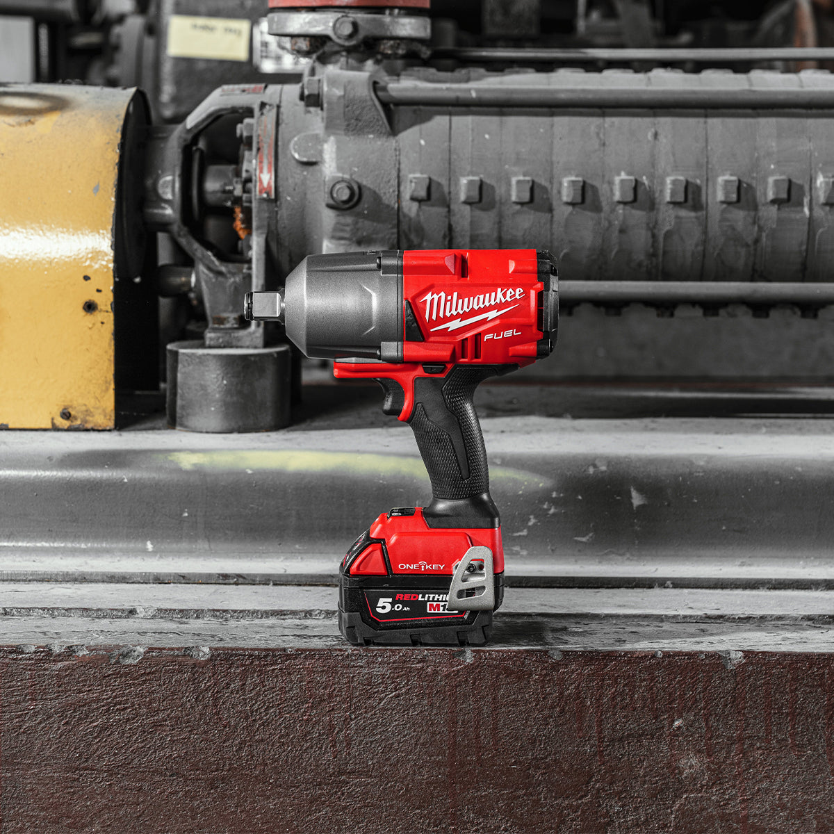 Milwaukee M18ONEPP2Q-508B 18V Fuel 3/4" Impact Wrench & Grease Gun with 2 x 8.0Ah Battery Charger & Bag