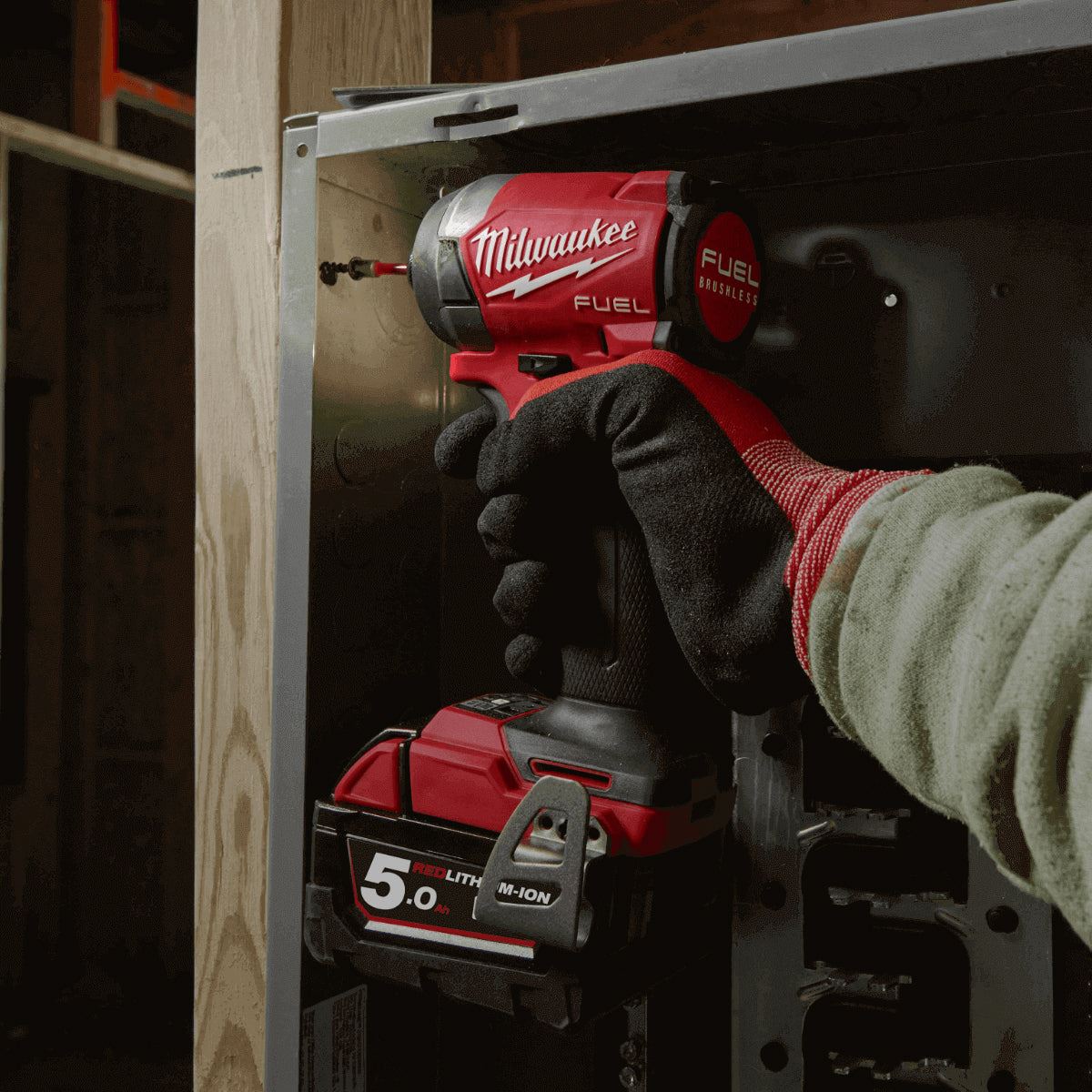 Milwaukee 18V Brushless Twin Pack Impact Driver + Combi Drill with 2 x 5.0Ah Battery T4TKIT-16181